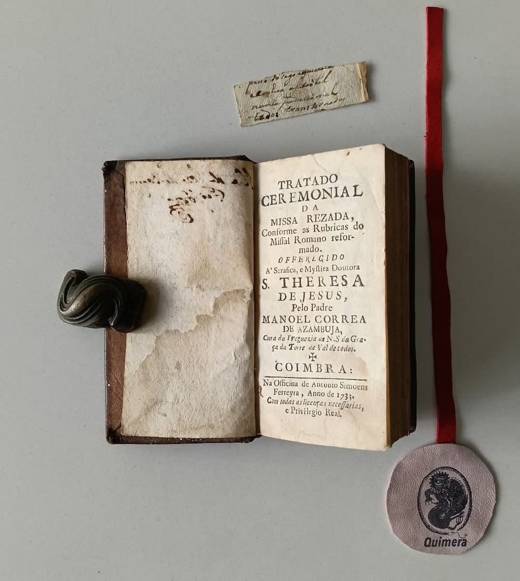 TRATADO CEREMONIAL DA MISSA REZADA, Conforme as Rubricas do Missal Romano reformado. OFFERECIDO A'Serafica, e Mystica Doutora S. THERESA DE JESUS, Pelo Padre MANOEL CORREA DE AZAMBUJA, Cura da Freguezia de N. S. da Graça da Torre de Val de todos