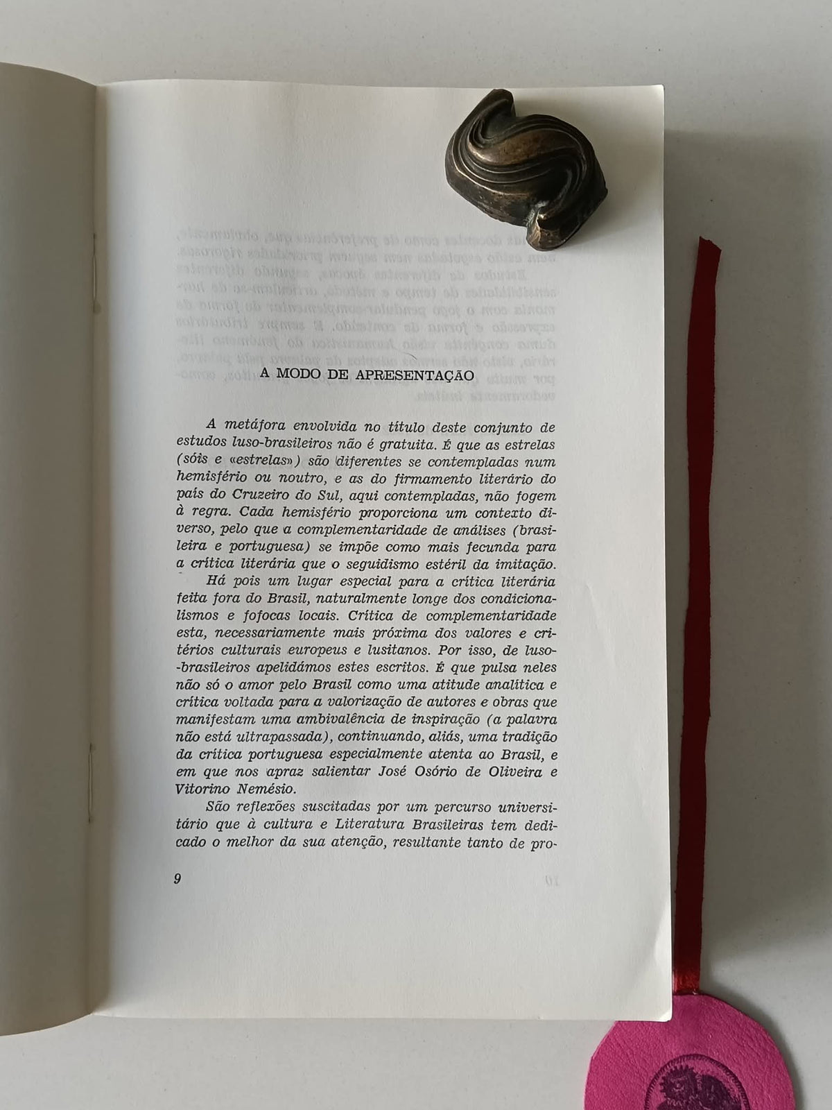 CRISTÓVÃO (Fernando).- CRUZEIRO DO SUL, A NORTE. Estudos luso-brasileiros