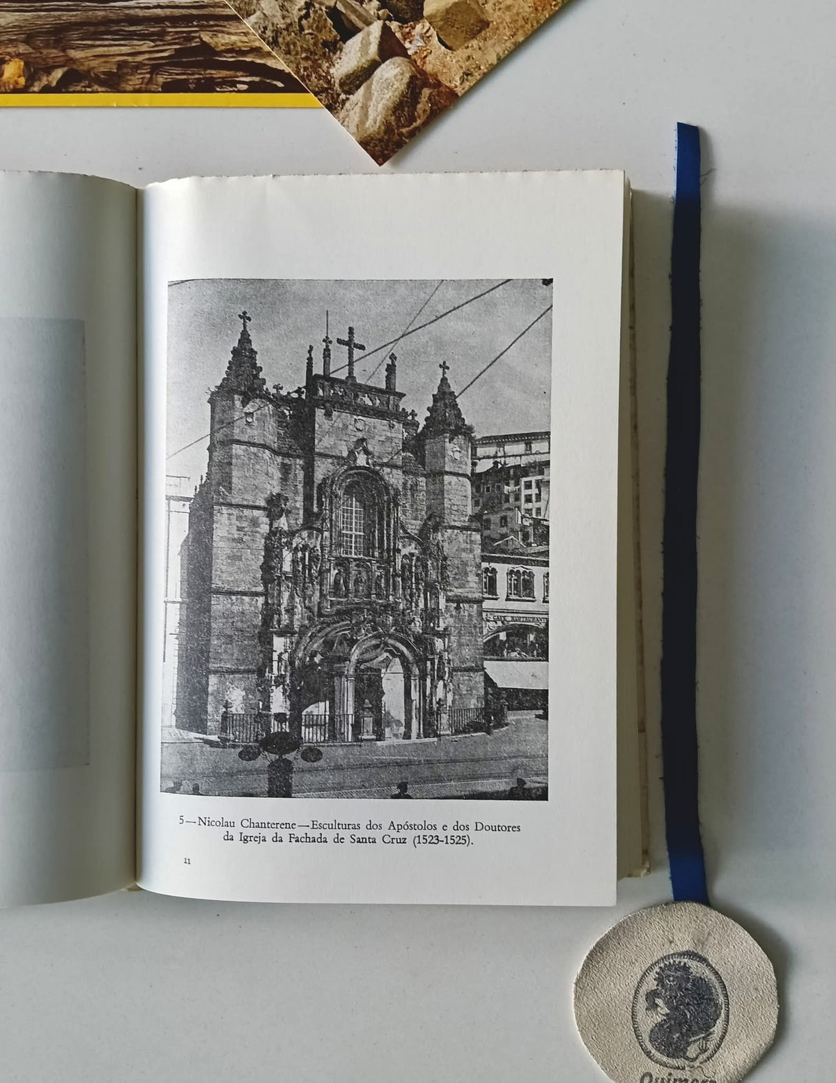 AA. VV. - SANTA CRUZ DE COIMBRA DO SÉCULO XI AO SÉCULO XX - Estudos. Coimbra, Ed. Comissão Executiva do IX Centenário do Nascimento de S. Teotónio, 1984