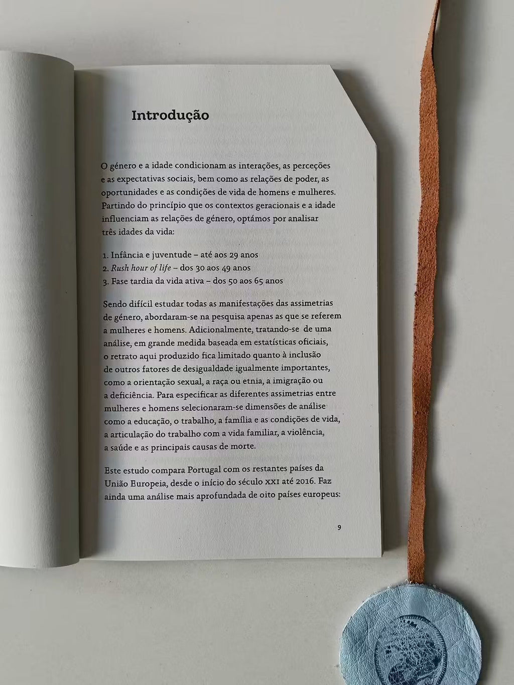 TORRES (Anália) (Coord.). - IGUALDADE DE GÉNERO AO LONGO DA VIDA