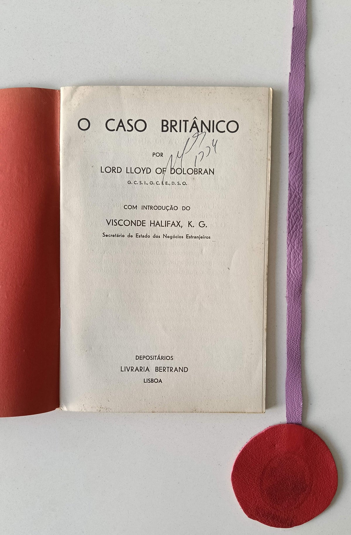 DOLOBRAN (Lord Lloyd of). - O CASO BRITÂNICO