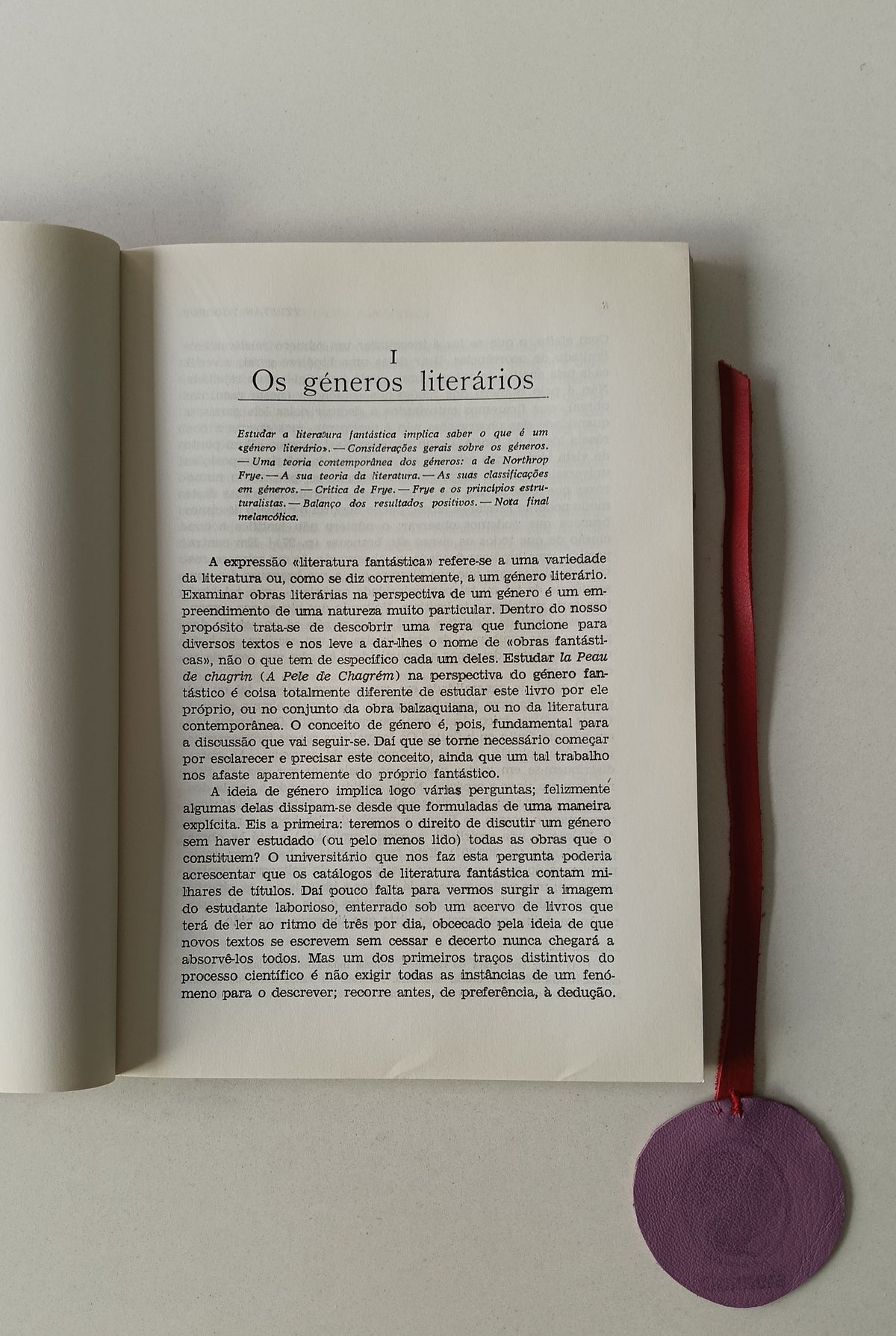 TODOROV (Tzvetan). - INTRODUÇÃO À LITERATURA FANTÁSTICA