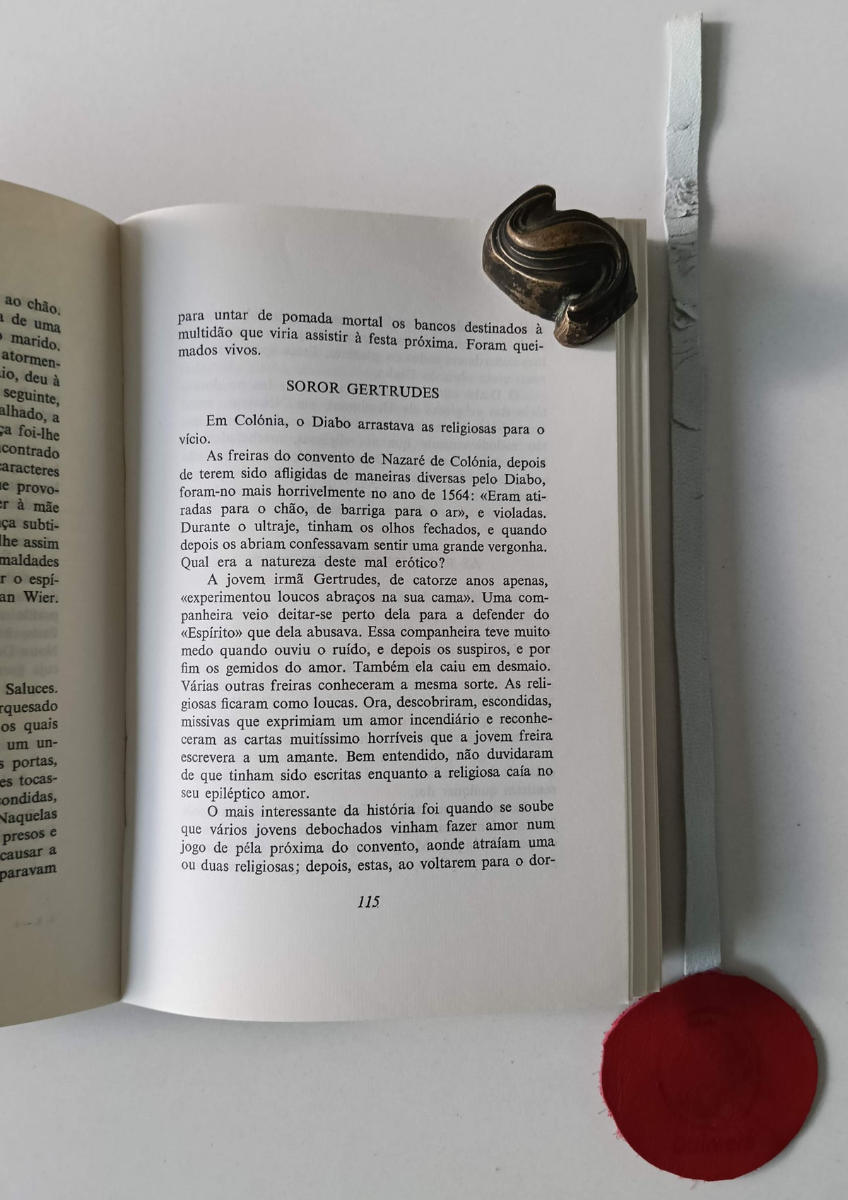DUMAS (François Ribadeau). - ARQUIVOS SECRETOS DA FEITIÇARIA E DA MAGIA NEGRA