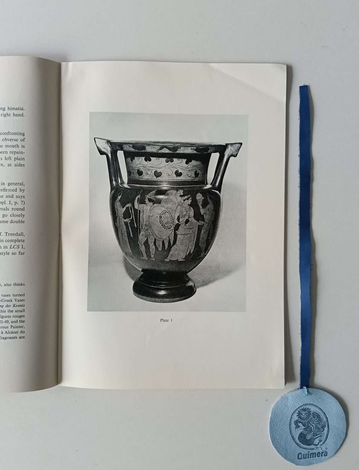 PEREIRA (Maria Helena). - FOUR SOUTH ITALIAN VASES IN THE LISBON DISTRICT