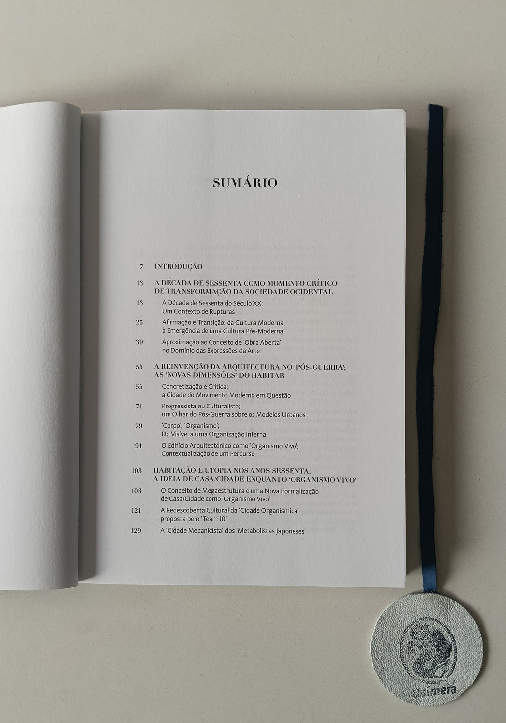 FELICIANO (Ana Marta). - A METÁFORA DO "ORGANISMO" NAS ARQUITECTURAS DOS ANOS SESSENTA, A obra dos "Archigram" como manifesto de um "novo habitar"